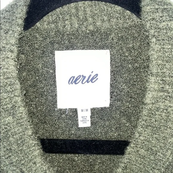 Aerie round Neck Sweater in Forest Green and Cream - Picture 3 of 11